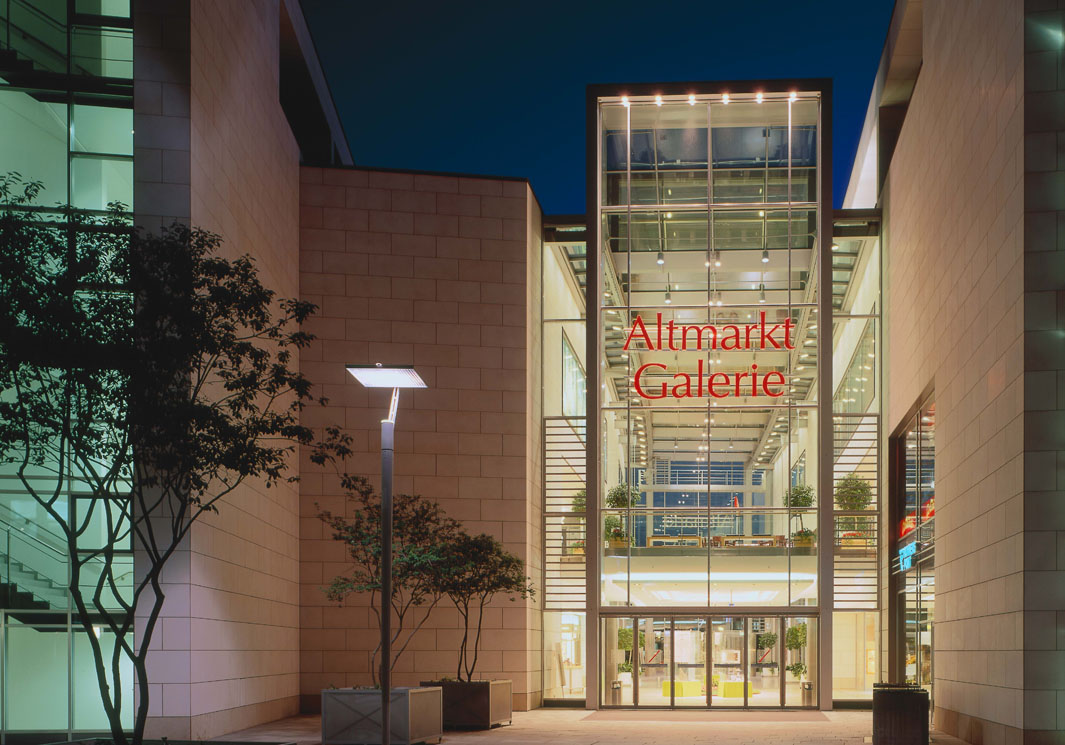 Startslider/02_AGD Zugang Nachts.jpg